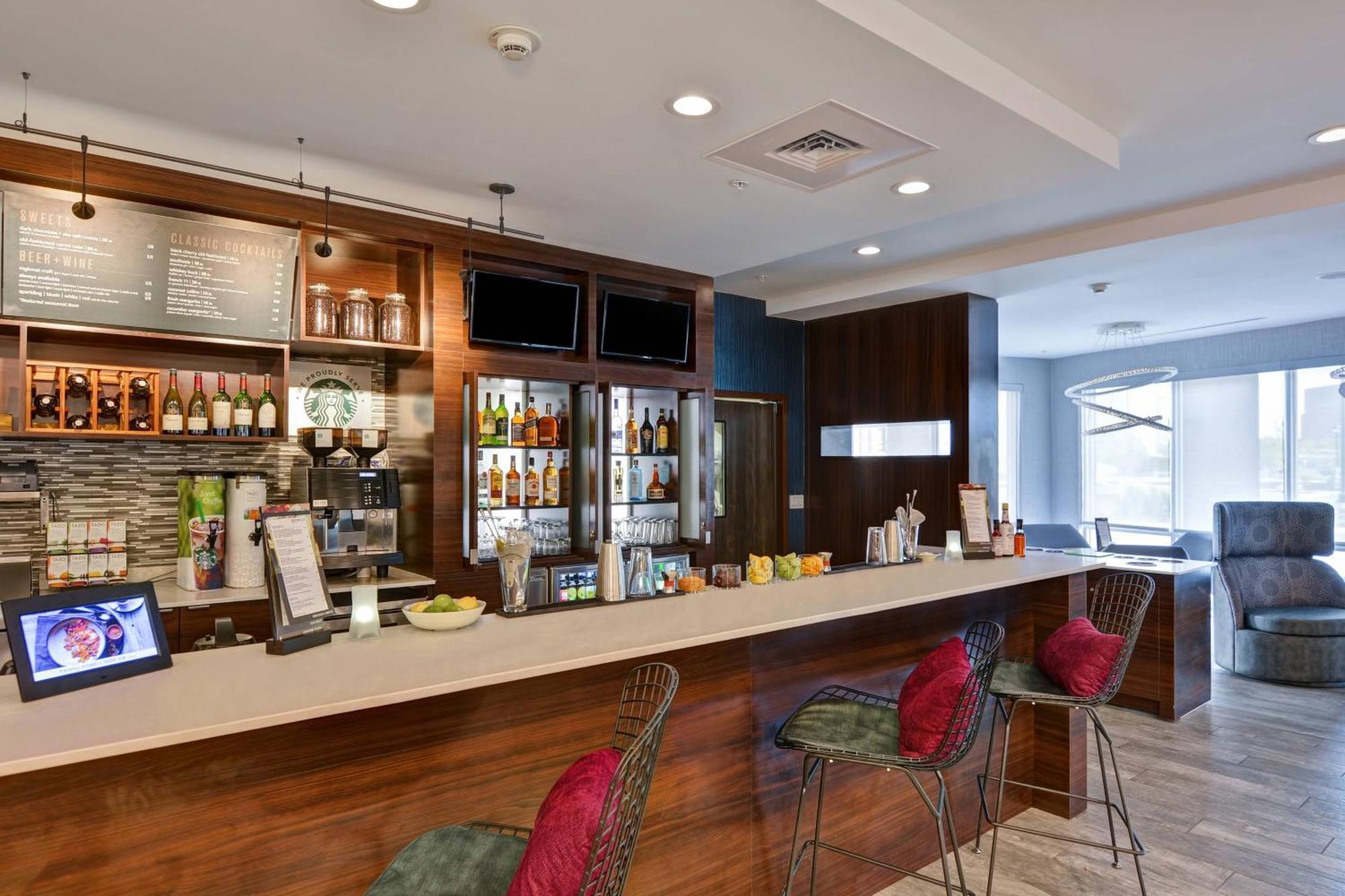 Courtyard By Marriott Long Island Islip/Courthouse Complex Hotell Central Islip Eksteriør bilde