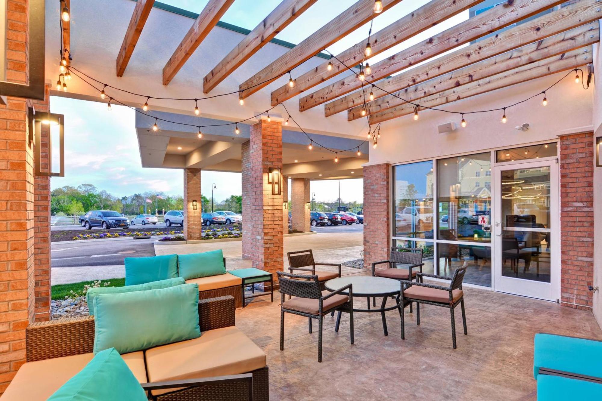 Courtyard By Marriott Long Island Islip/Courthouse Complex Hotell Central Islip Eksteriør bilde